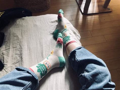 Lindsley Register : r/CelebritySocks